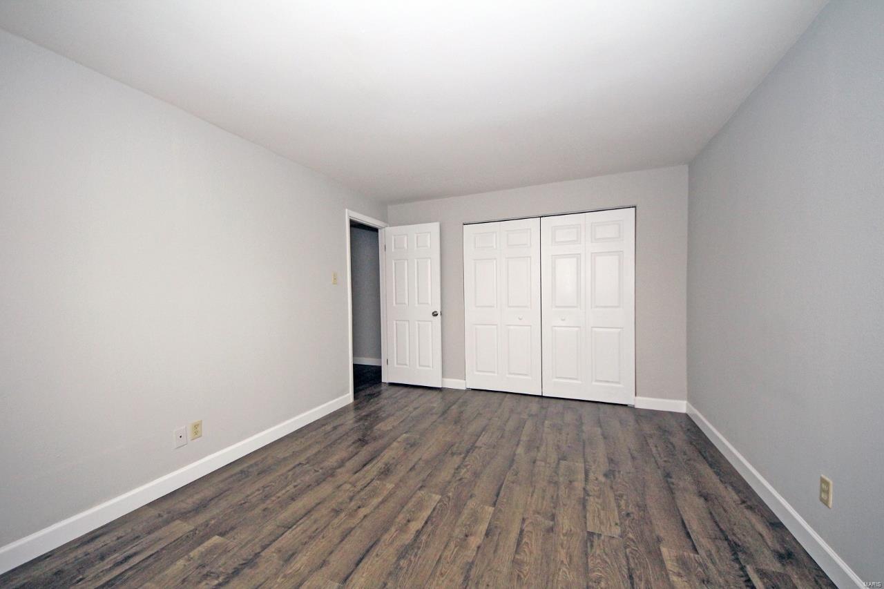 Debaliviere Place - Residential Income