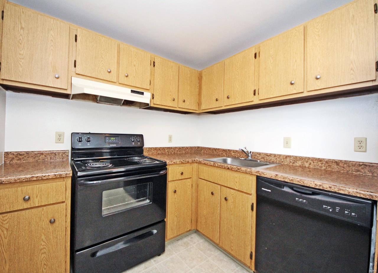 Debaliviere Place - Residential Income