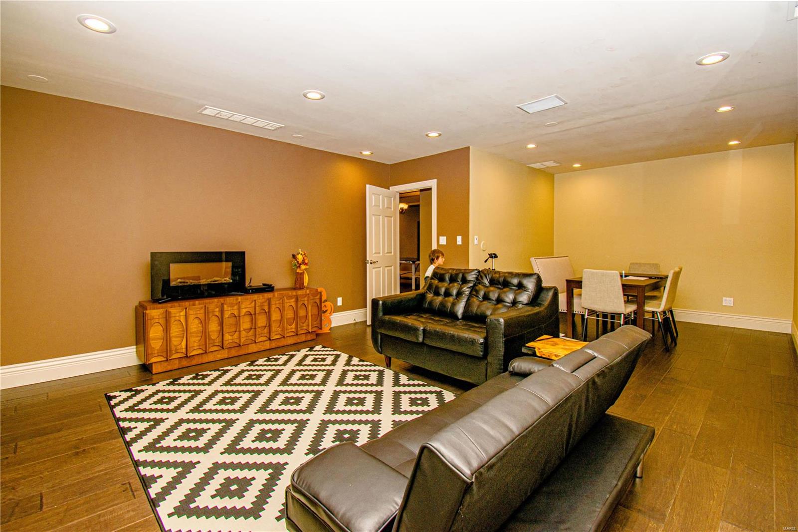 Dresser Hill - Residential