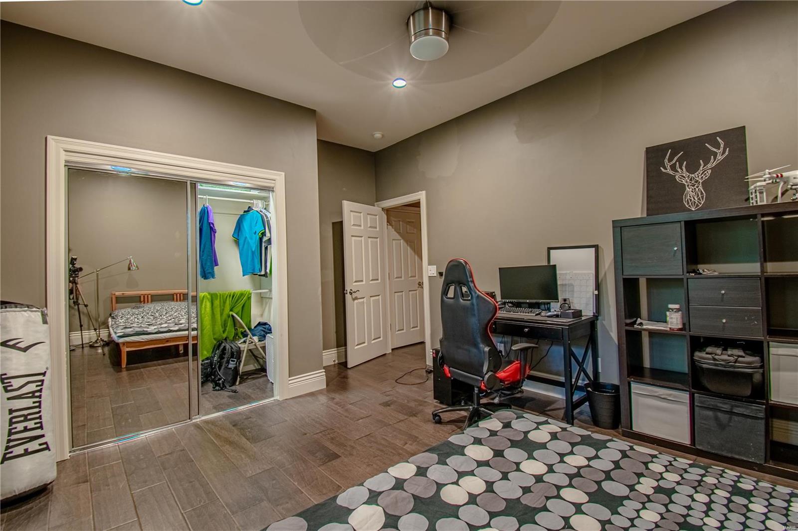 Dresser Hill - Residential