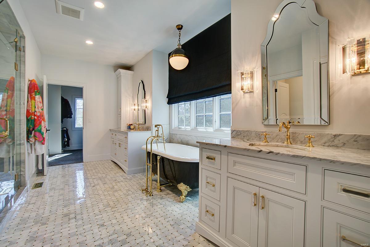 Meadowbrook Country Club Estates - Residential