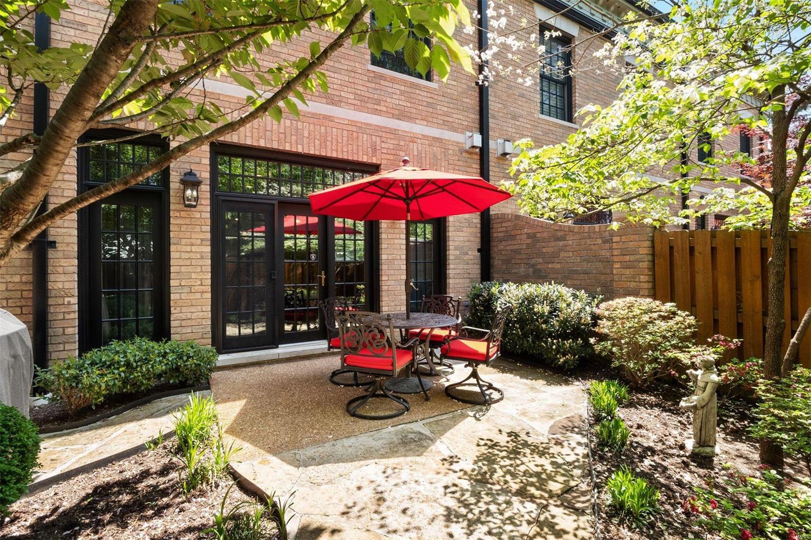 Villas Of Clayton Gardens The Condomin - Residential