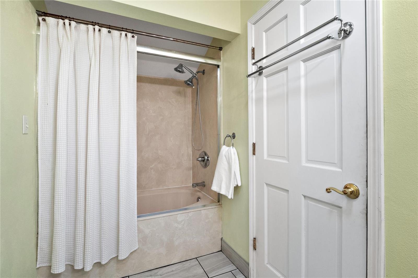 Troy, Illinois 62294, United States, 4 Bedrooms Bedrooms, ,3 BathroomsBathrooms,Residential,Pending,34005