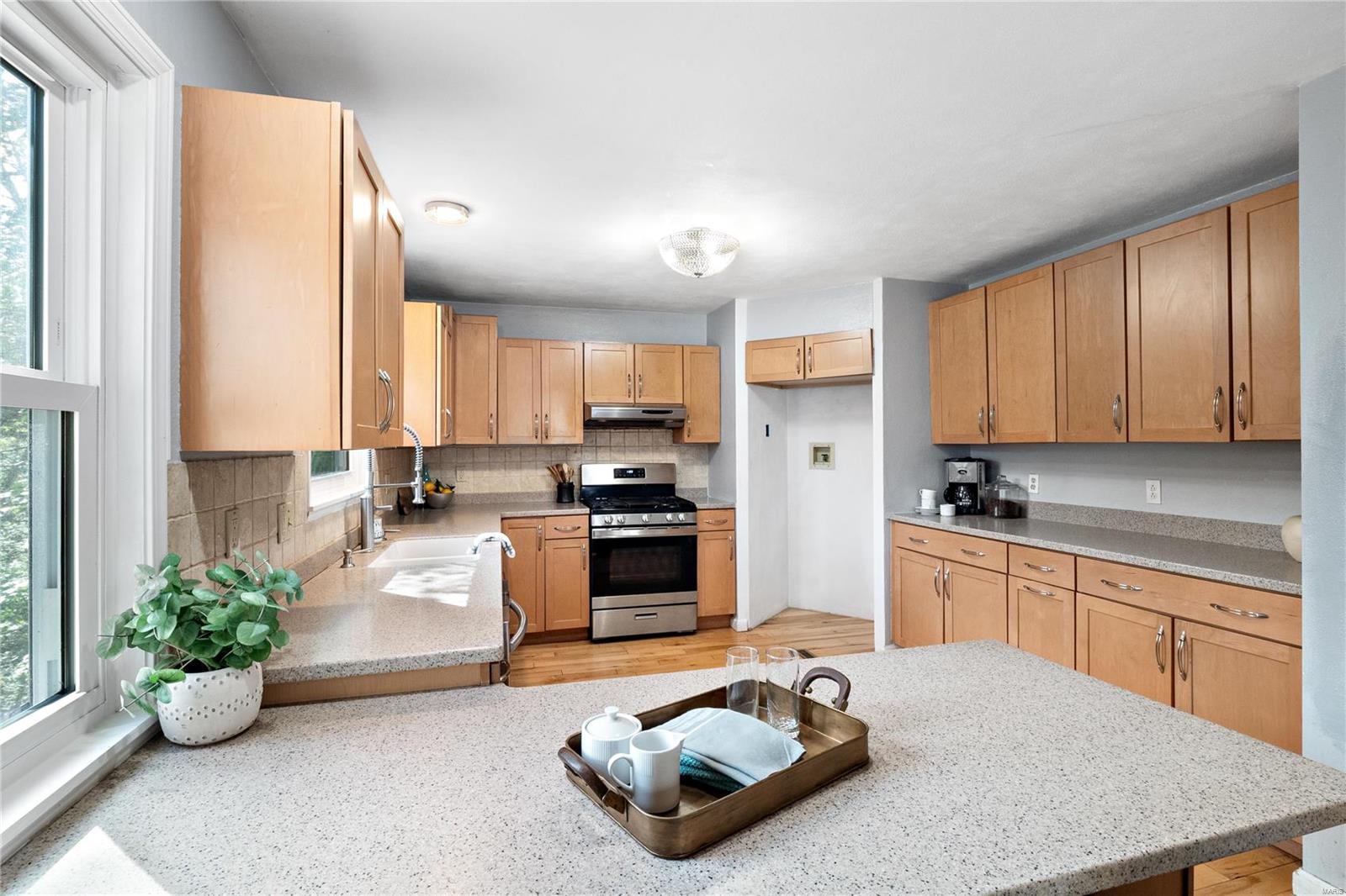 Troy, Illinois 62294, United States, 4 Bedrooms Bedrooms, ,3 BathroomsBathrooms,Residential,Pending,34005