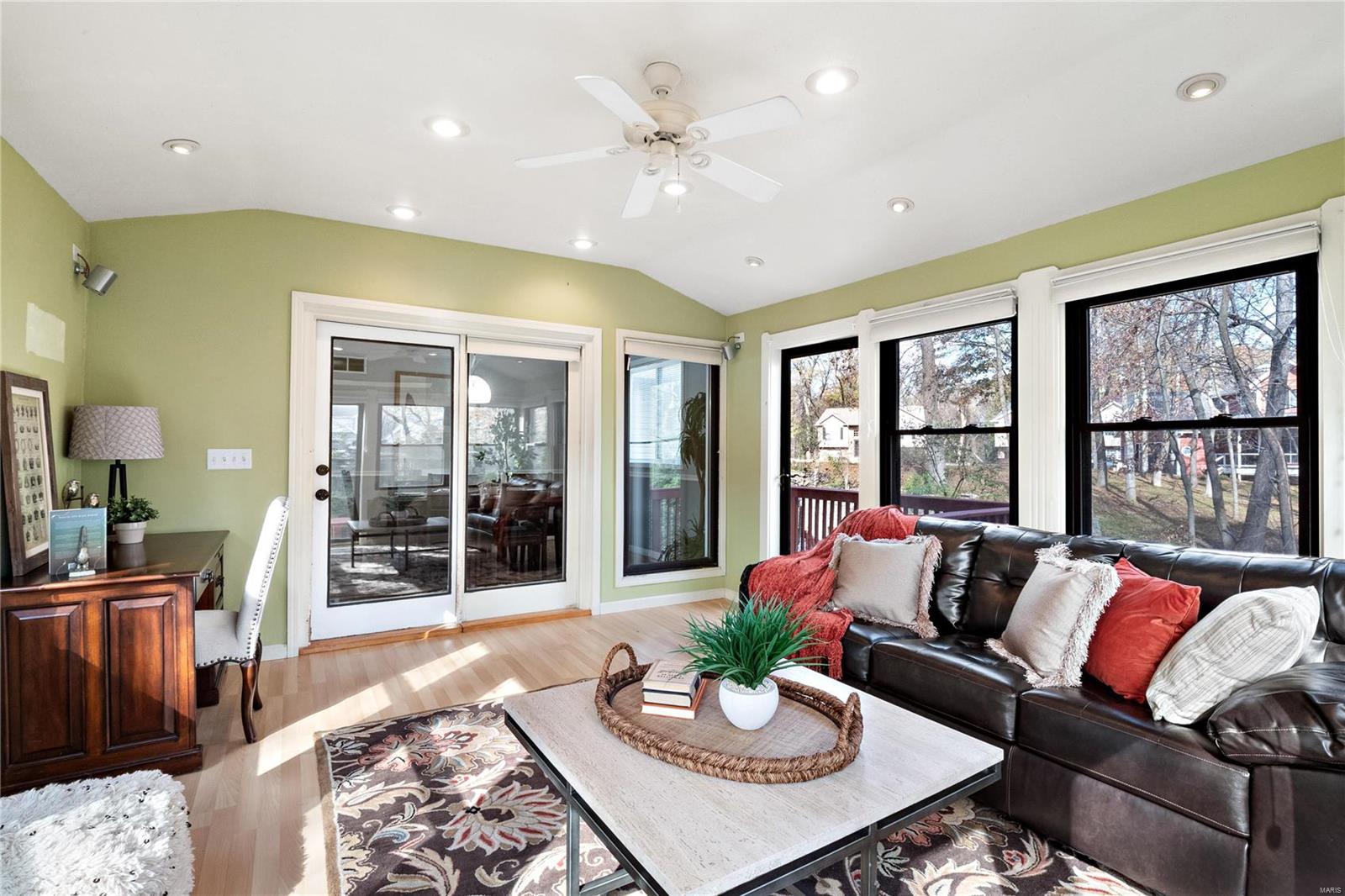 Troy, Illinois 62294, United States, 4 Bedrooms Bedrooms, ,3 BathroomsBathrooms,Residential,Pending,34005