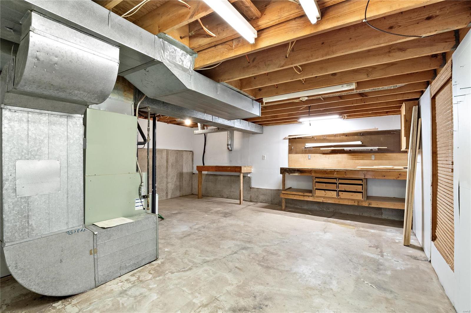 Troy, Illinois 62294, United States, 4 Bedrooms Bedrooms, ,3 BathroomsBathrooms,Residential,Pending,34005