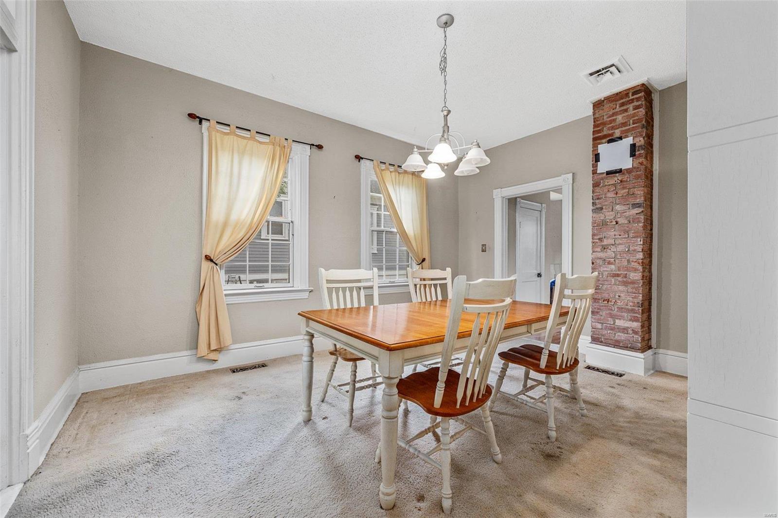 Estern Side/7th Street - Residential