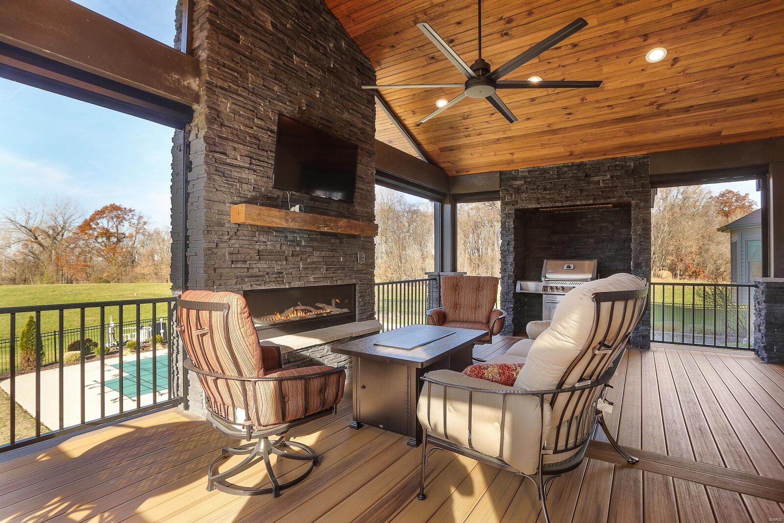 Lewis And Clark Trails - Residential