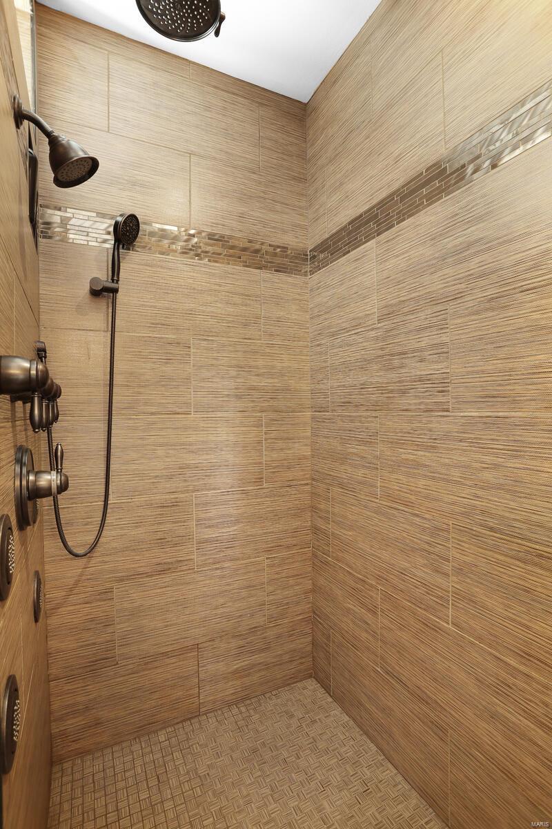 Lewis And Clark Trails - Residential