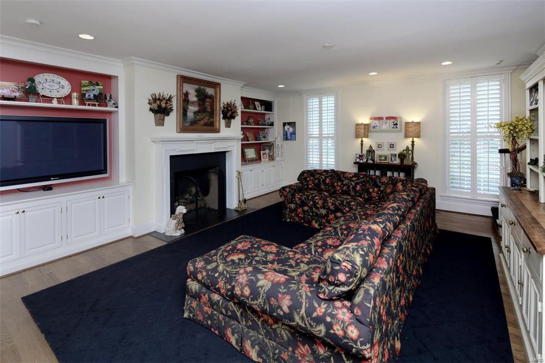 La Hacienda - Residential