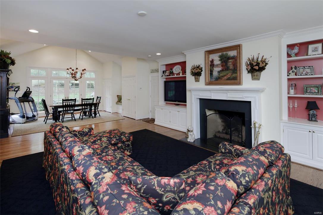 La Hacienda - Residential