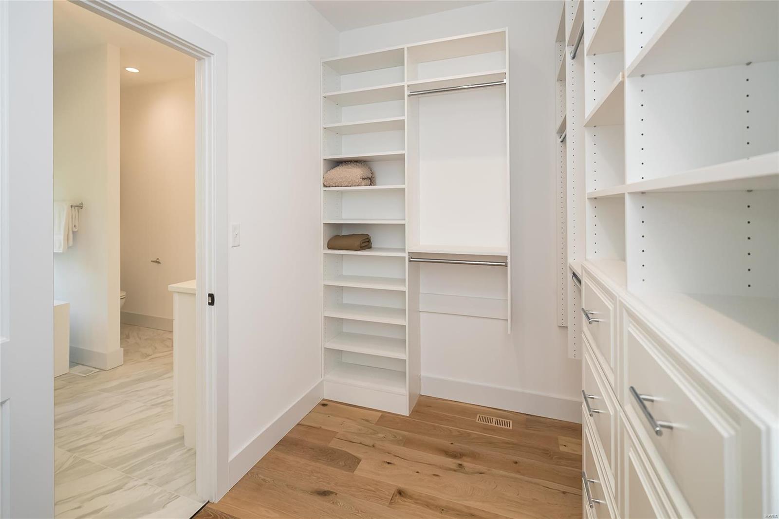 Meadowbrook Country Club Estates - Residential