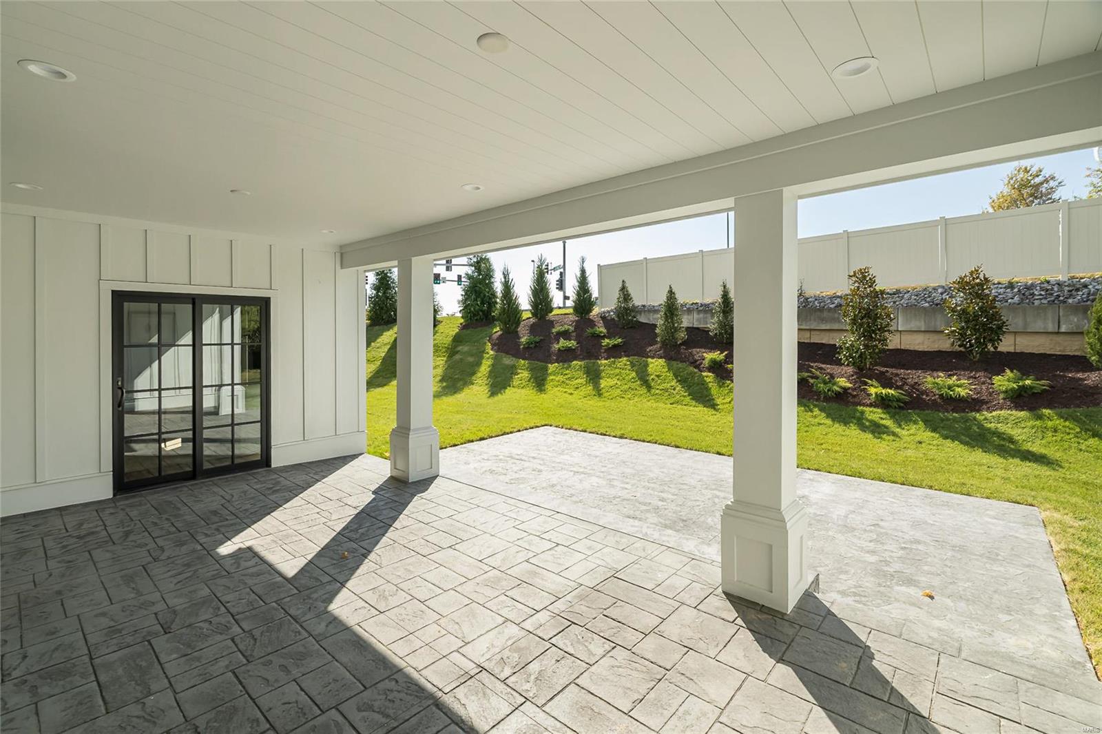 Meadowbrook Country Club Estates - Residential