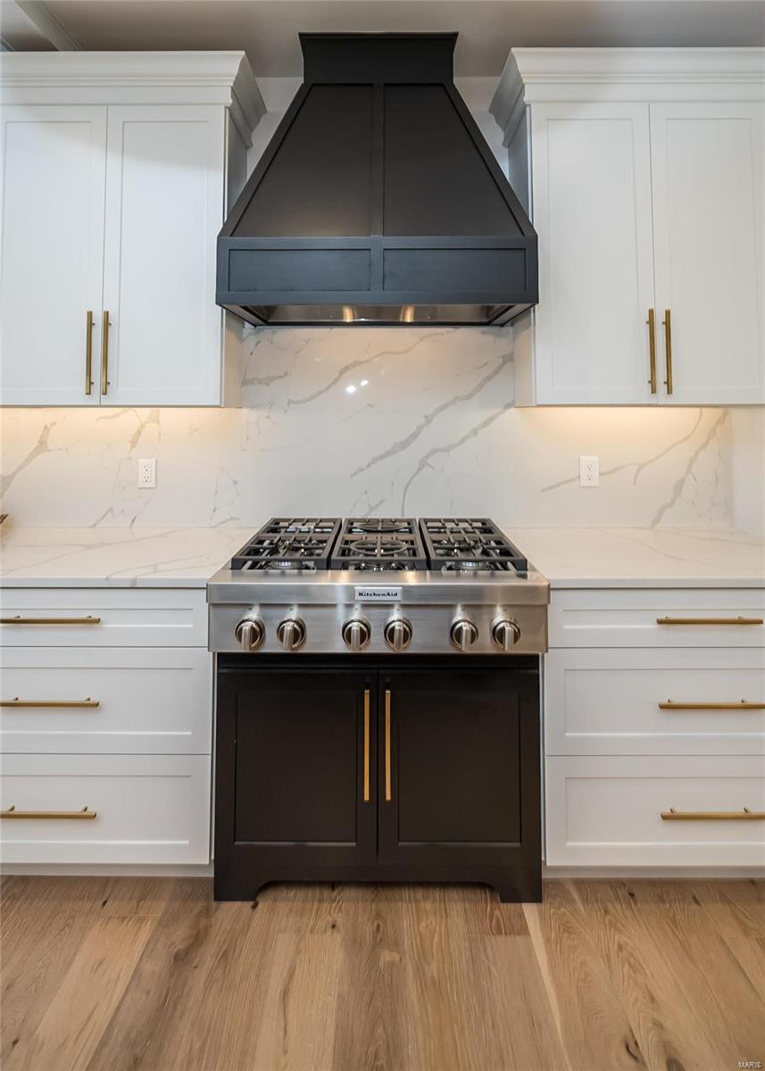 Meadowbrook Country Club Estates - Residential