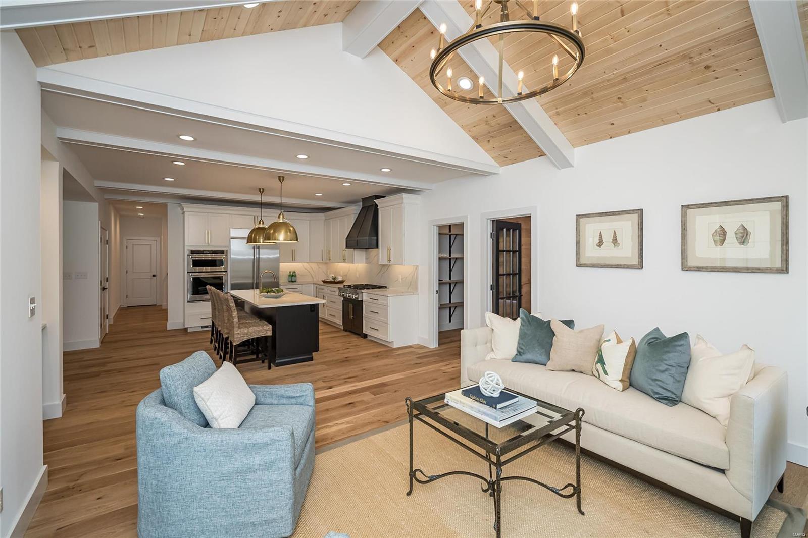 Meadowbrook Country Club Estates - Residential