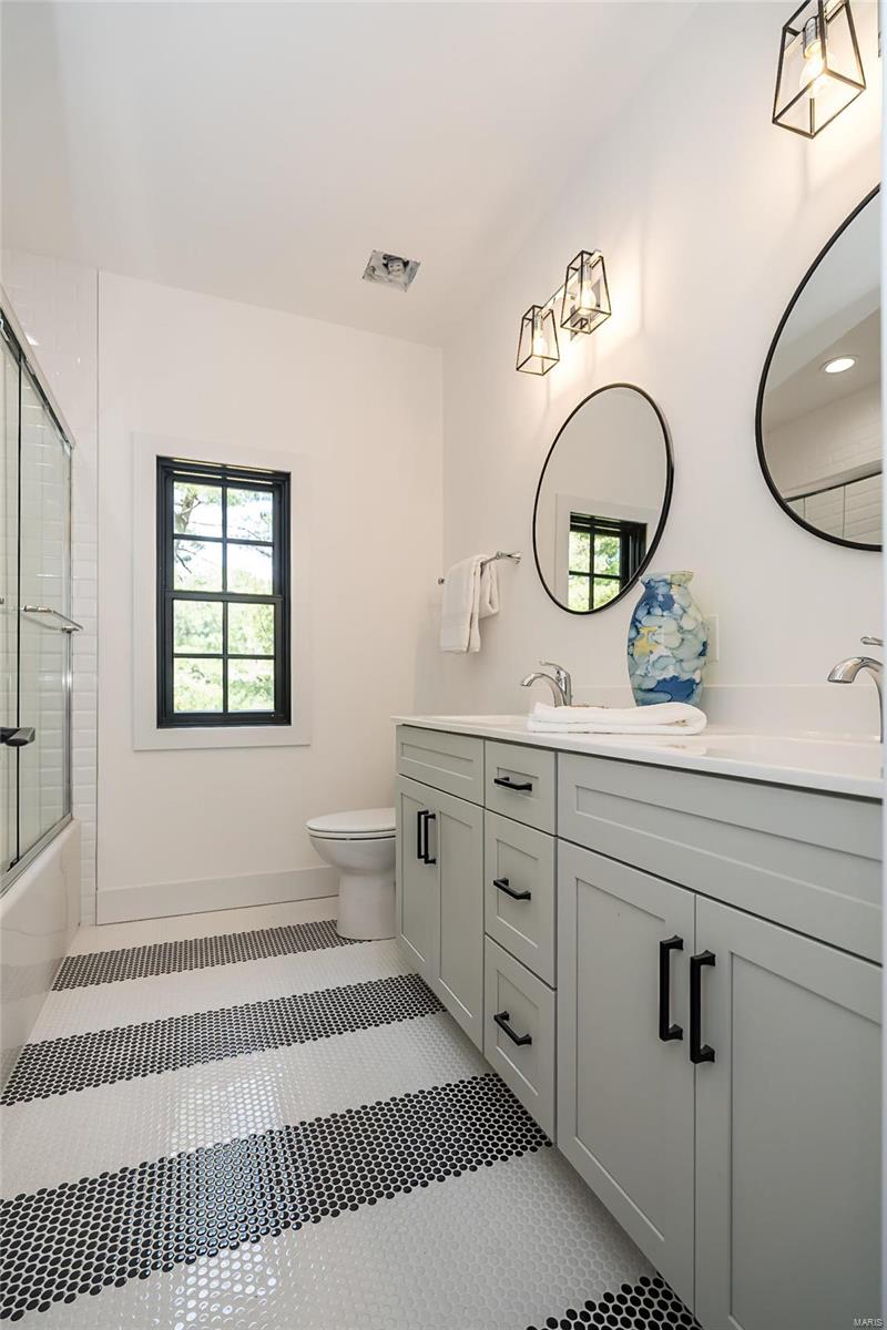 Meadowbrook Country Club Estates - Residential