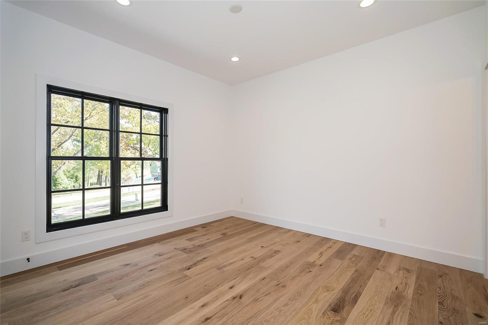 Meadowbrook Country Club Estates - Residential