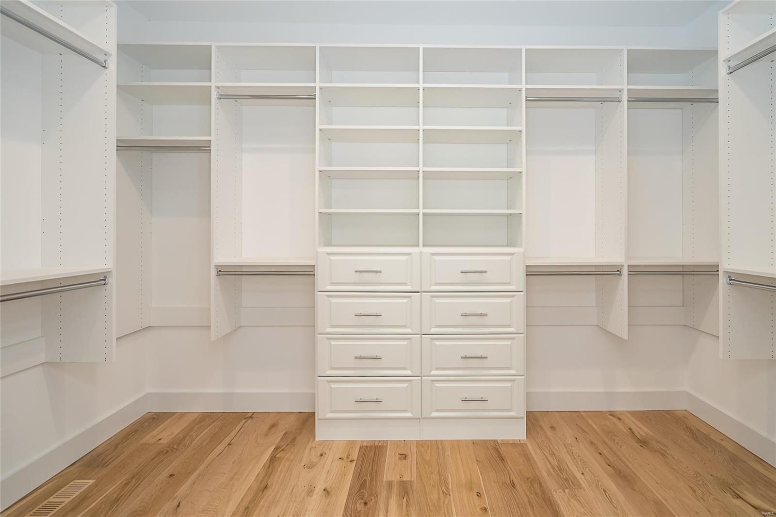 Meadowbrook Country Club Estates - Residential