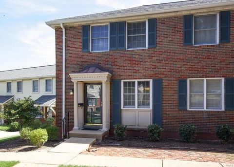 8959 S Swan Circle St Louis MO 63144