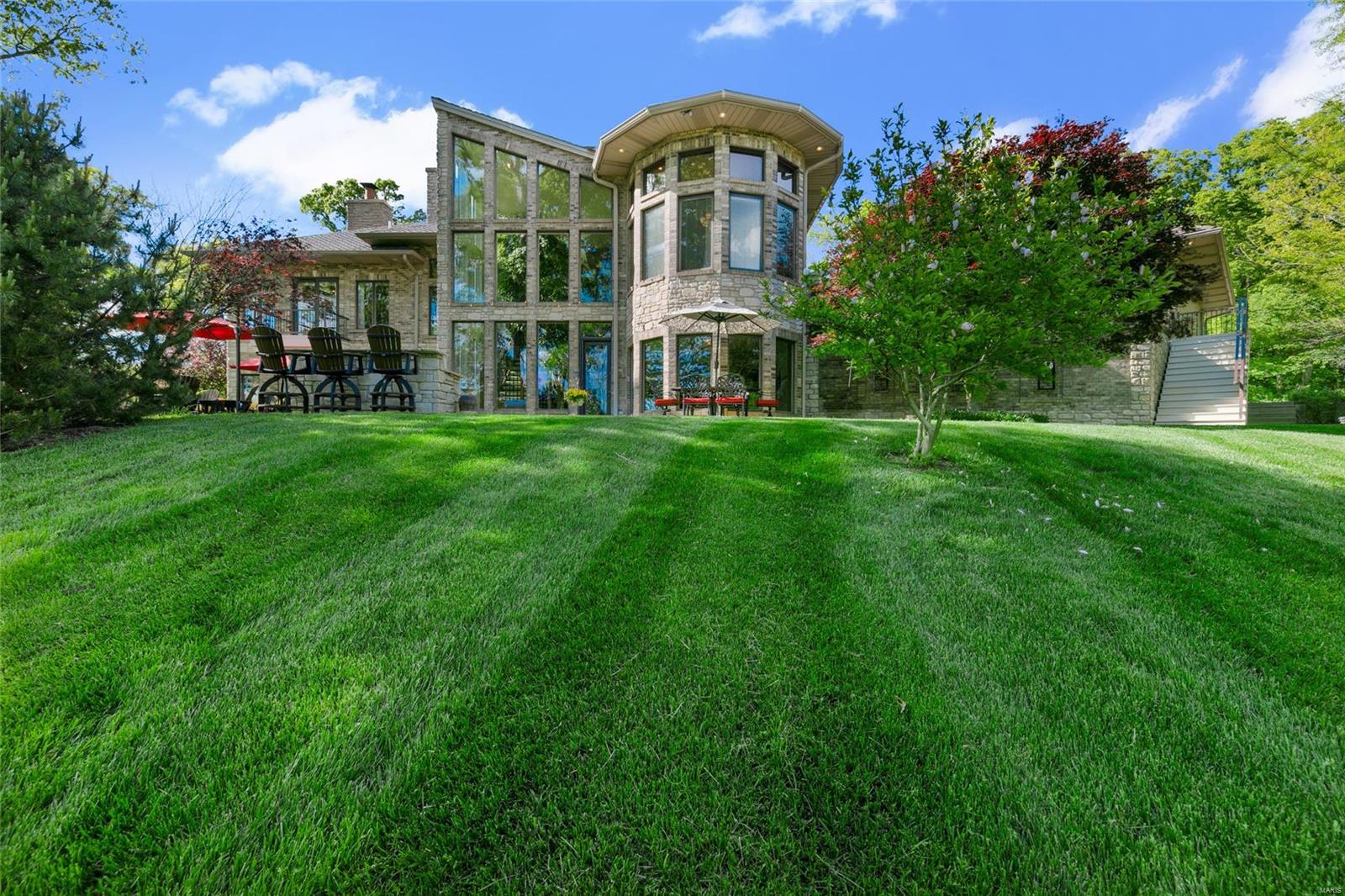 Summit Estate - Residential