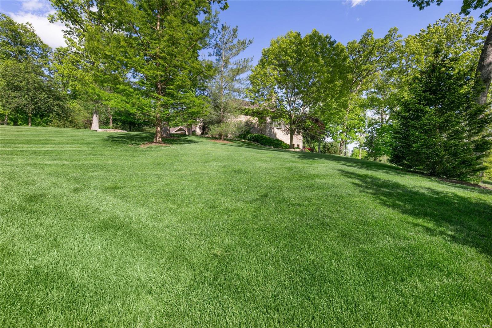 Summit Estate - Residential