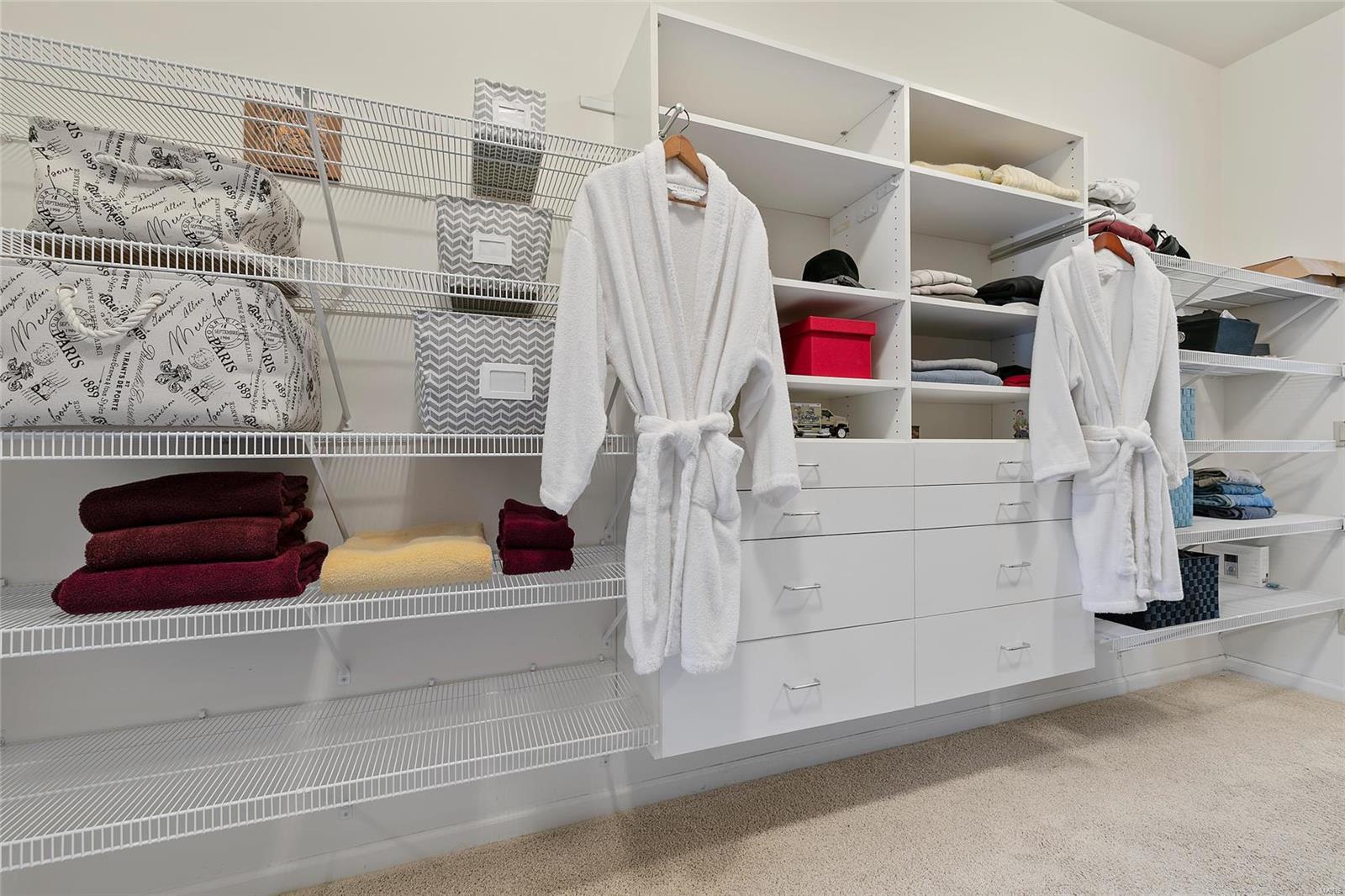 Summit Estate - Residential