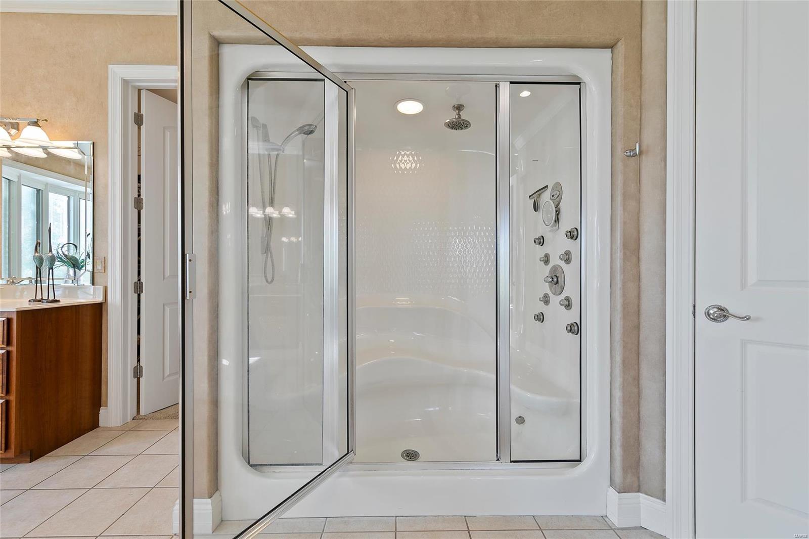 Summit Estate - Residential