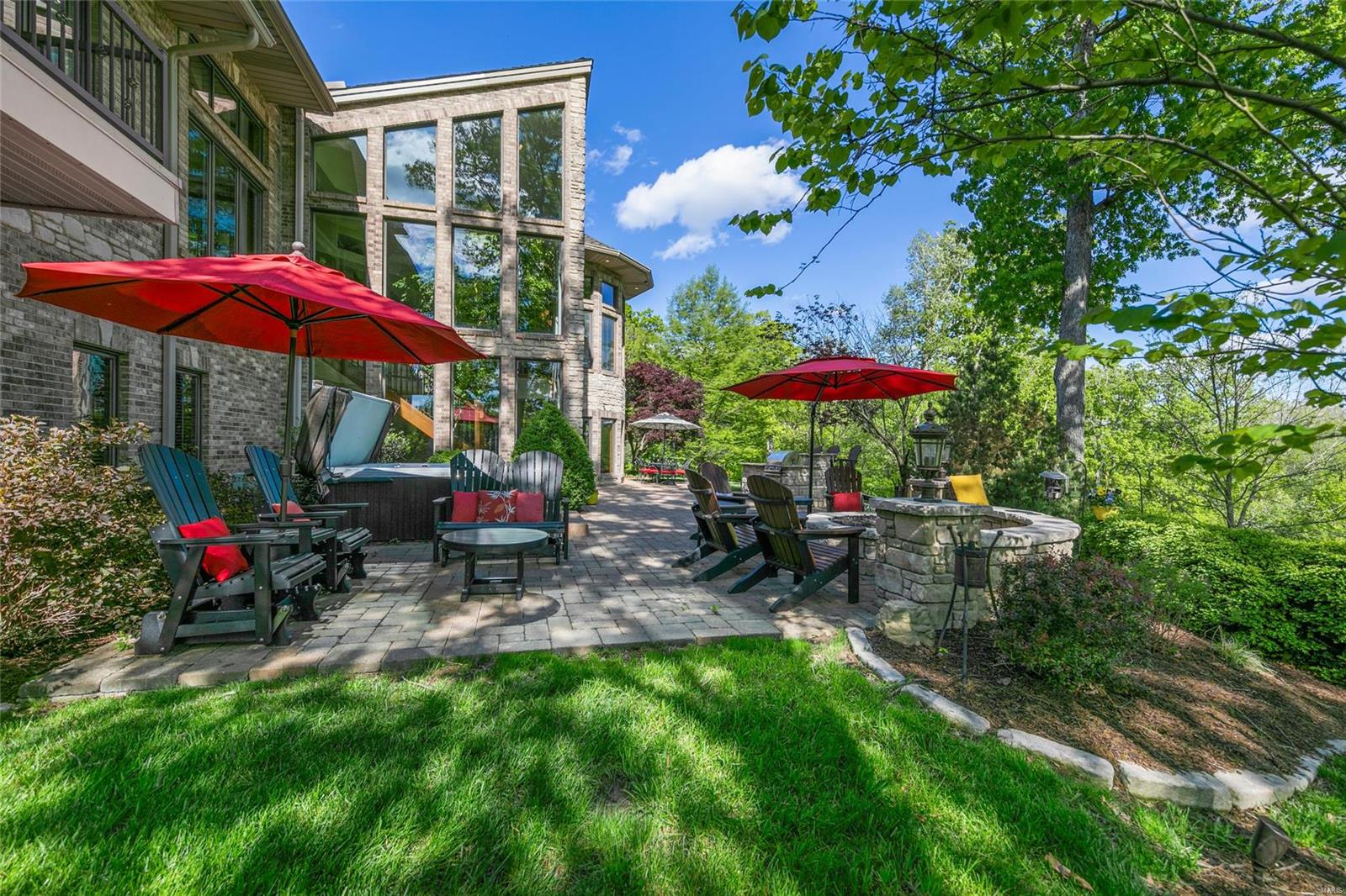 Summit Estate - Residential