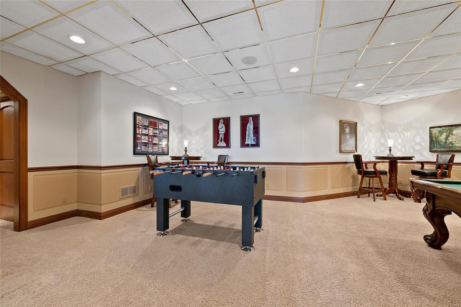 Summit Estate - Residential