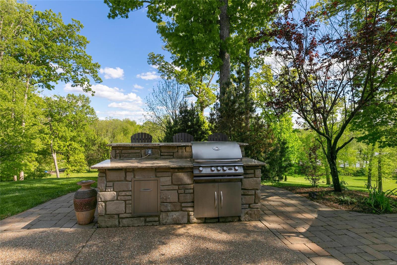 Summit Estate - Residential