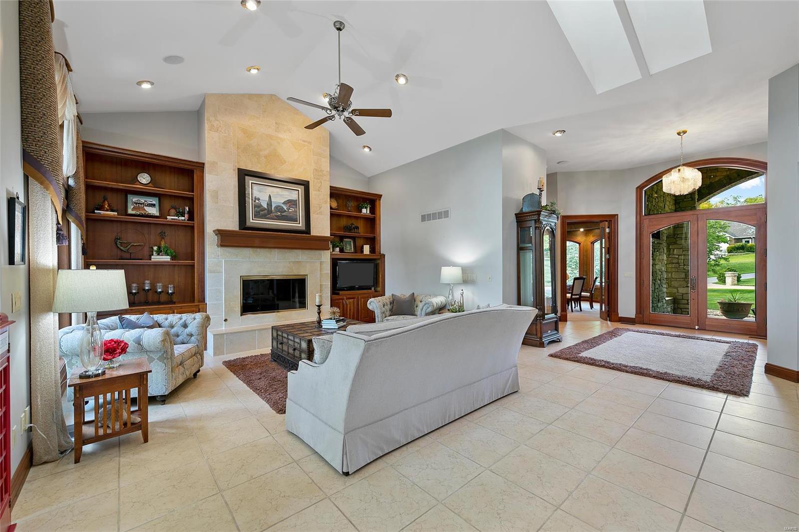 Summit Estate - Residential