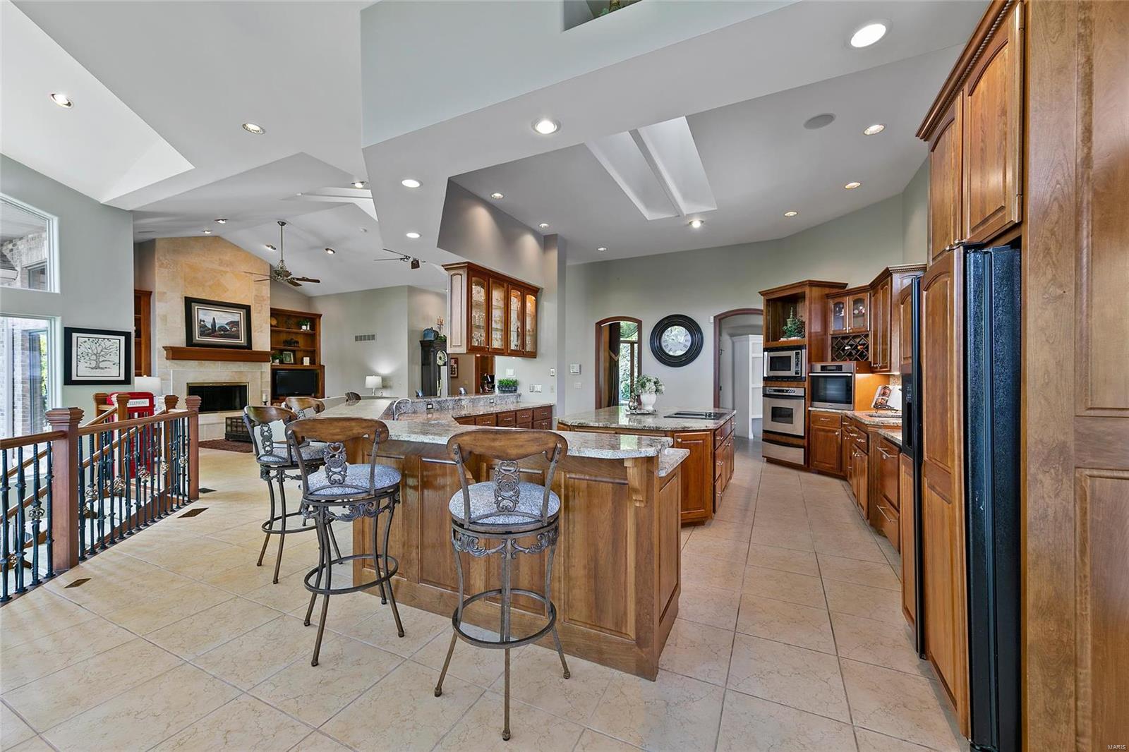 Summit Estate - Residential