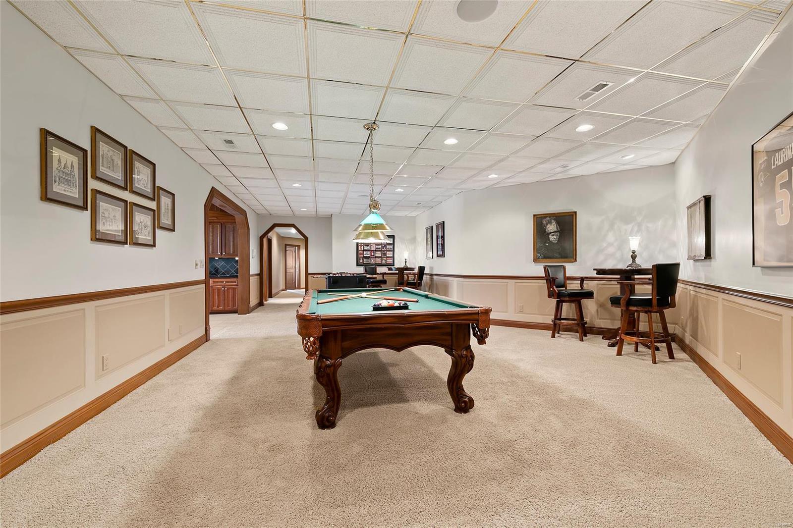 Summit Estate - Residential