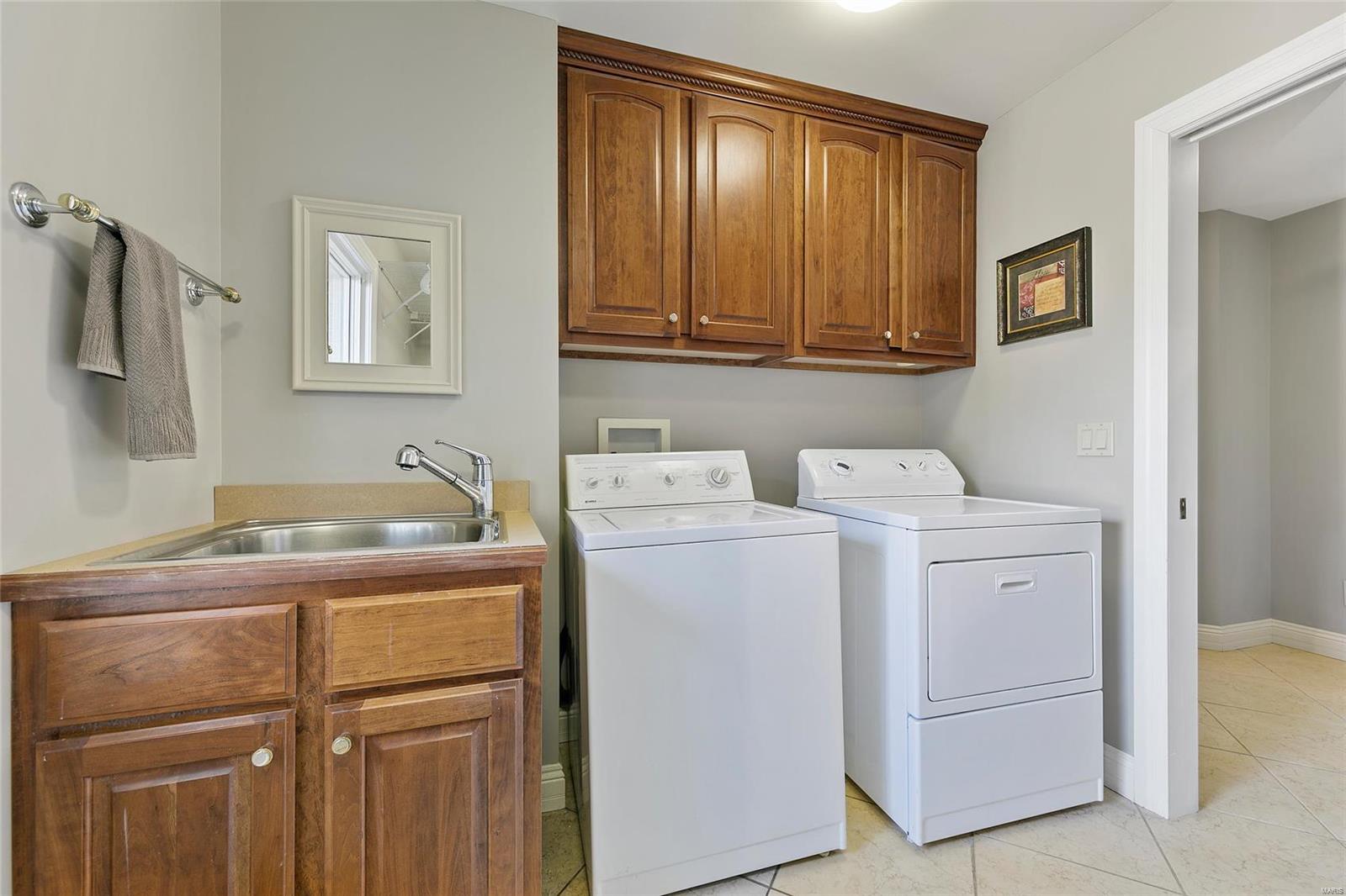 Summit Estate - Residential