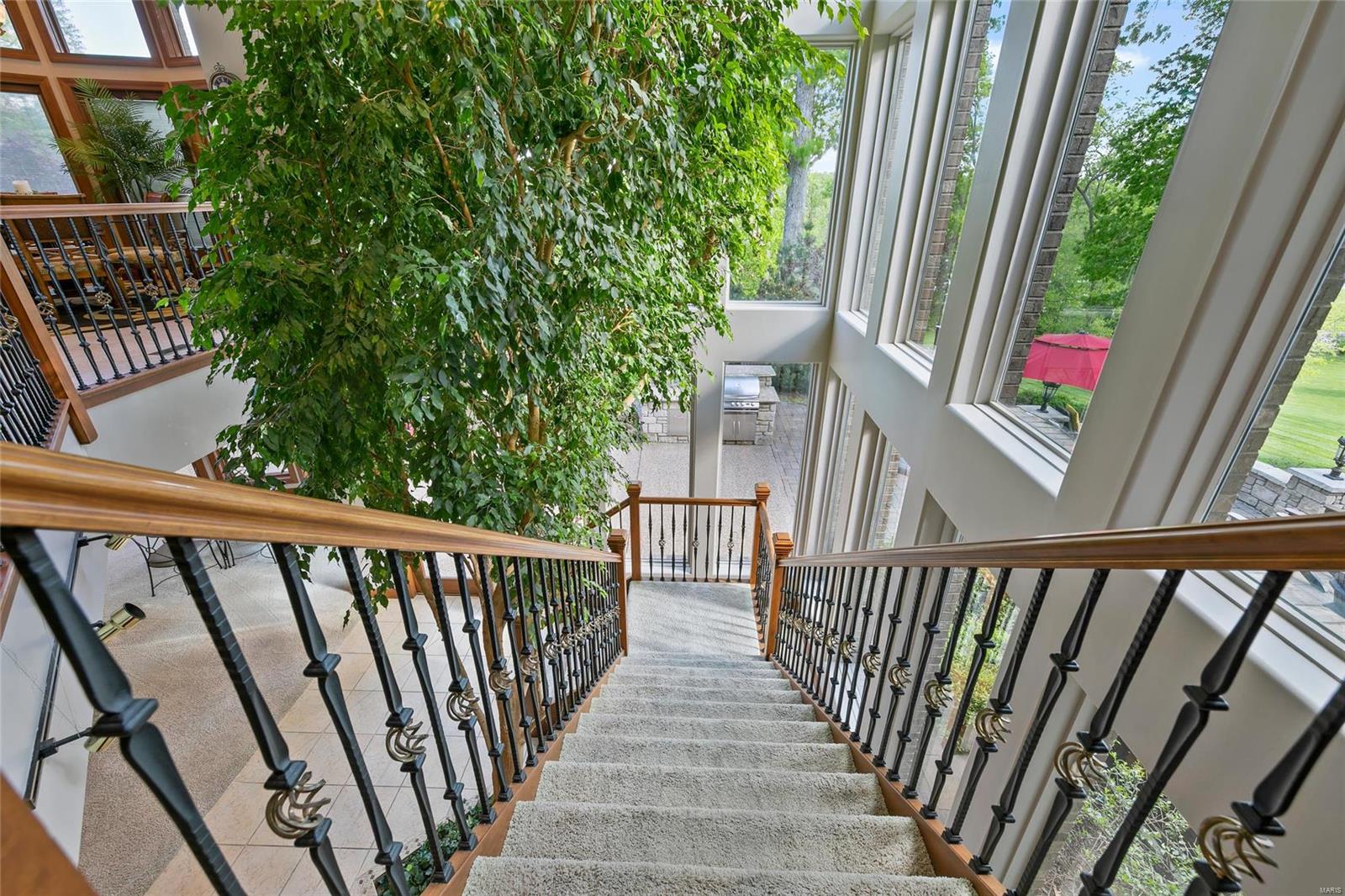 Summit Estate - Residential