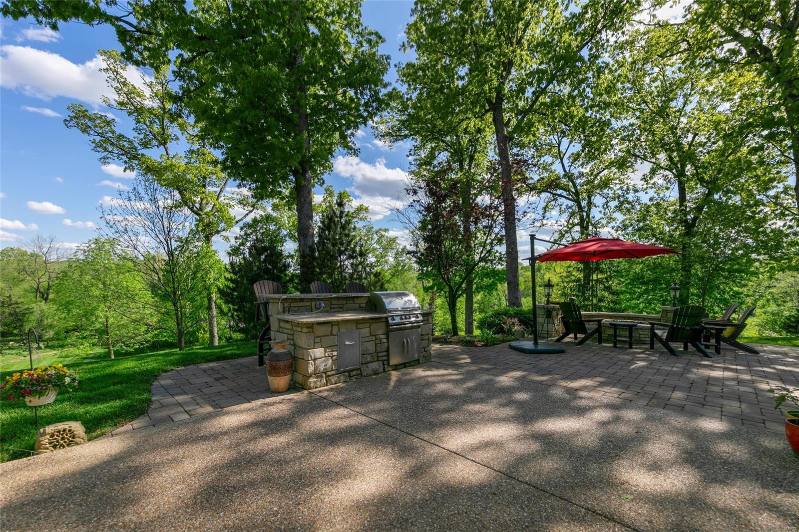 Summit Estate - Residential