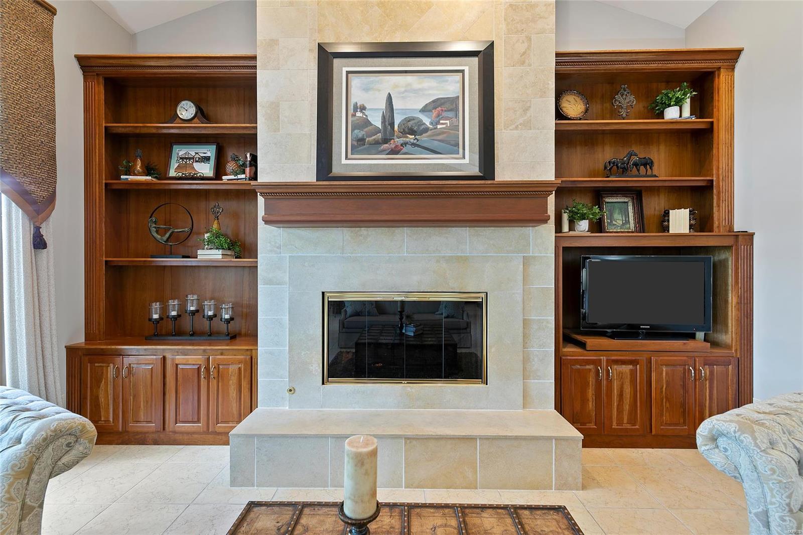 Summit Estate - Residential