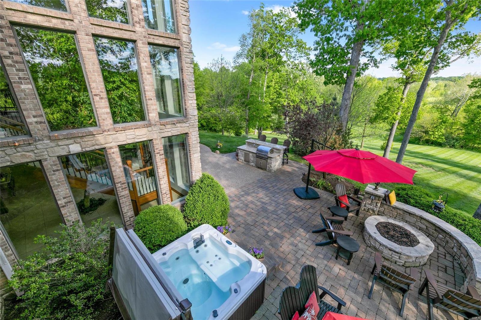 Summit Estate - Residential