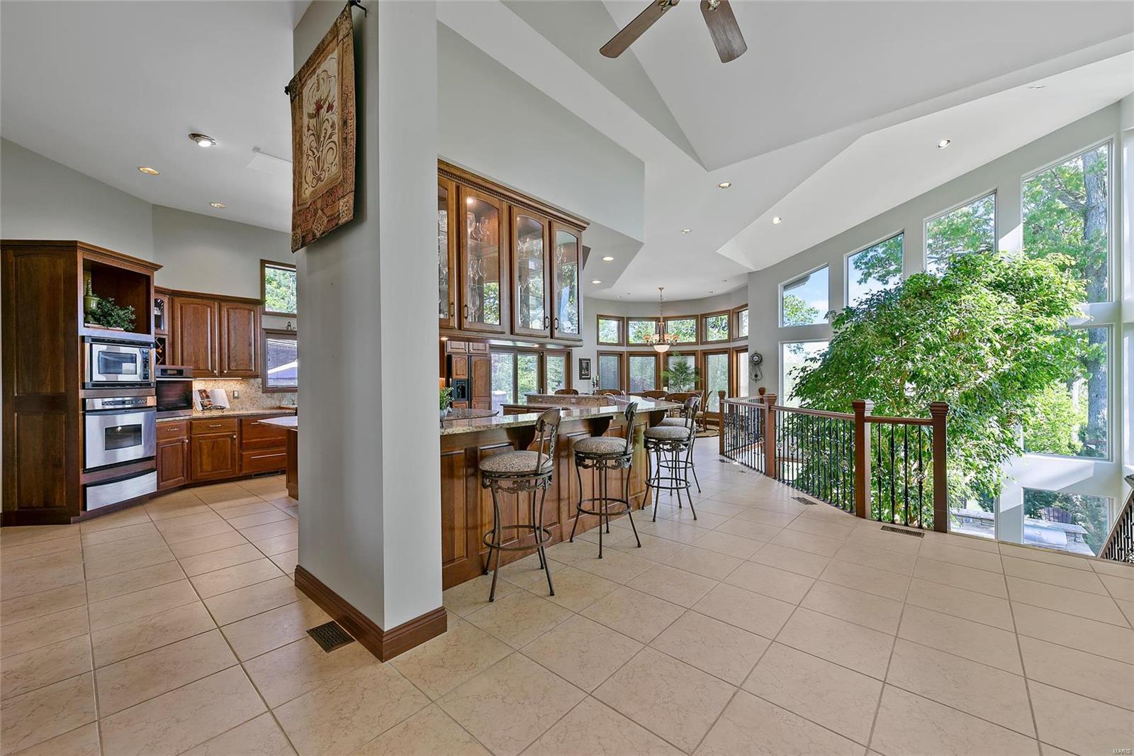 Summit Estate - Residential