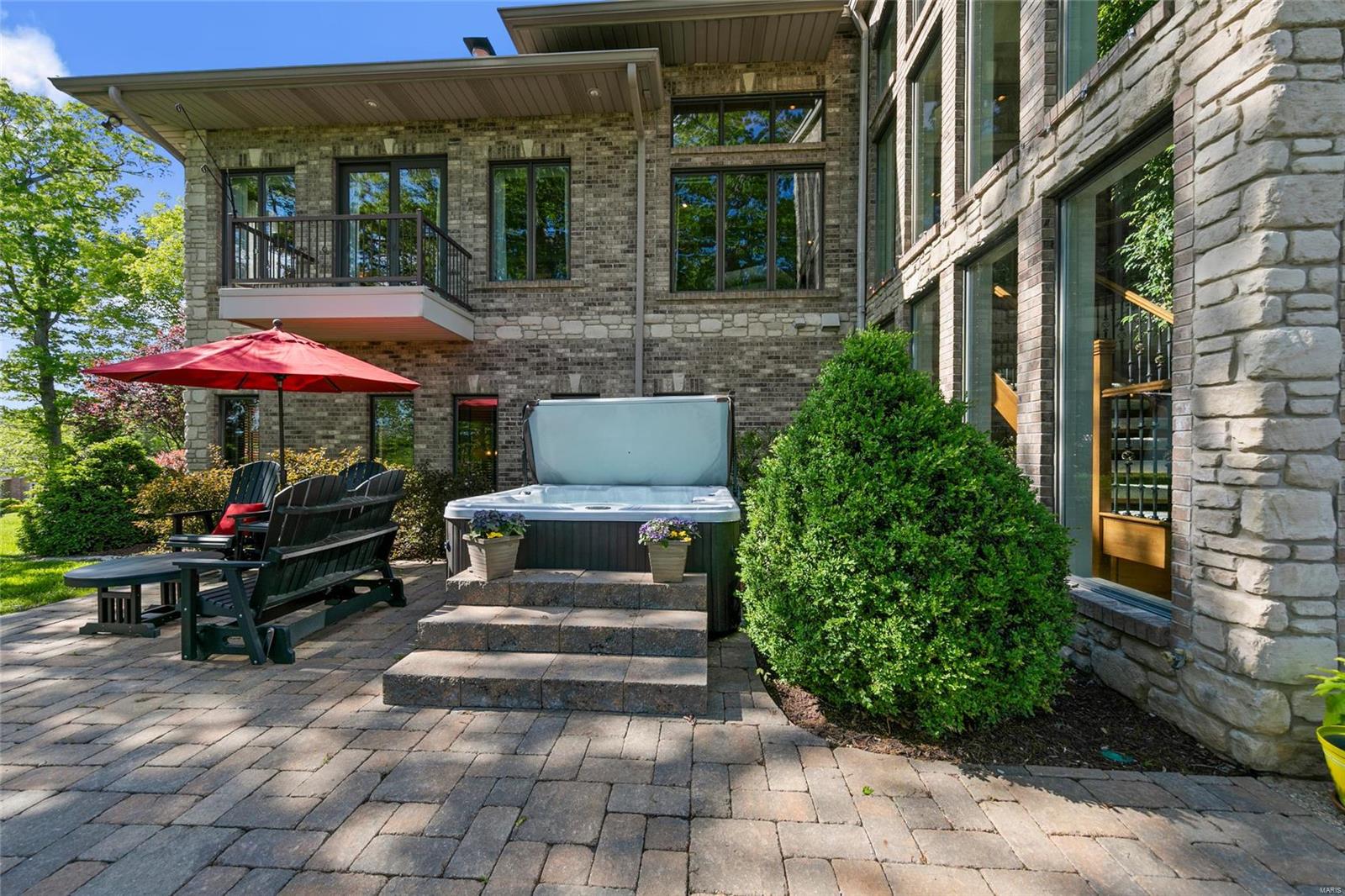 Summit Estate - Residential