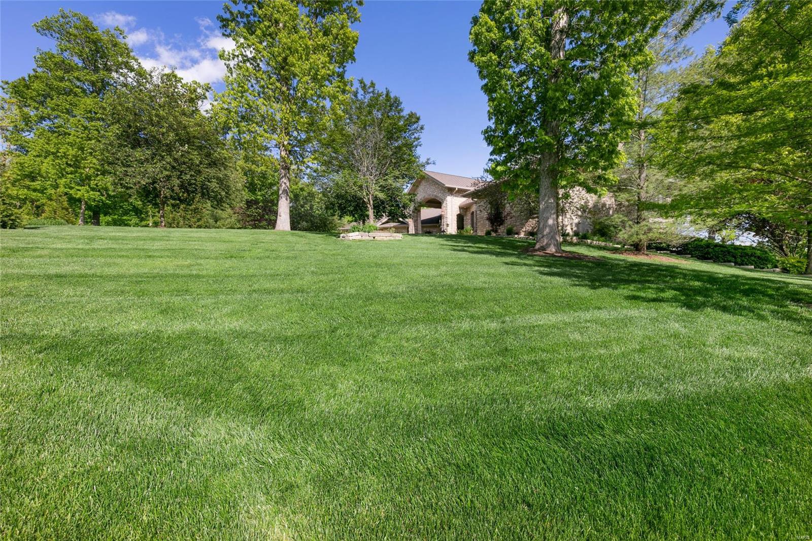 Summit Estate - Residential