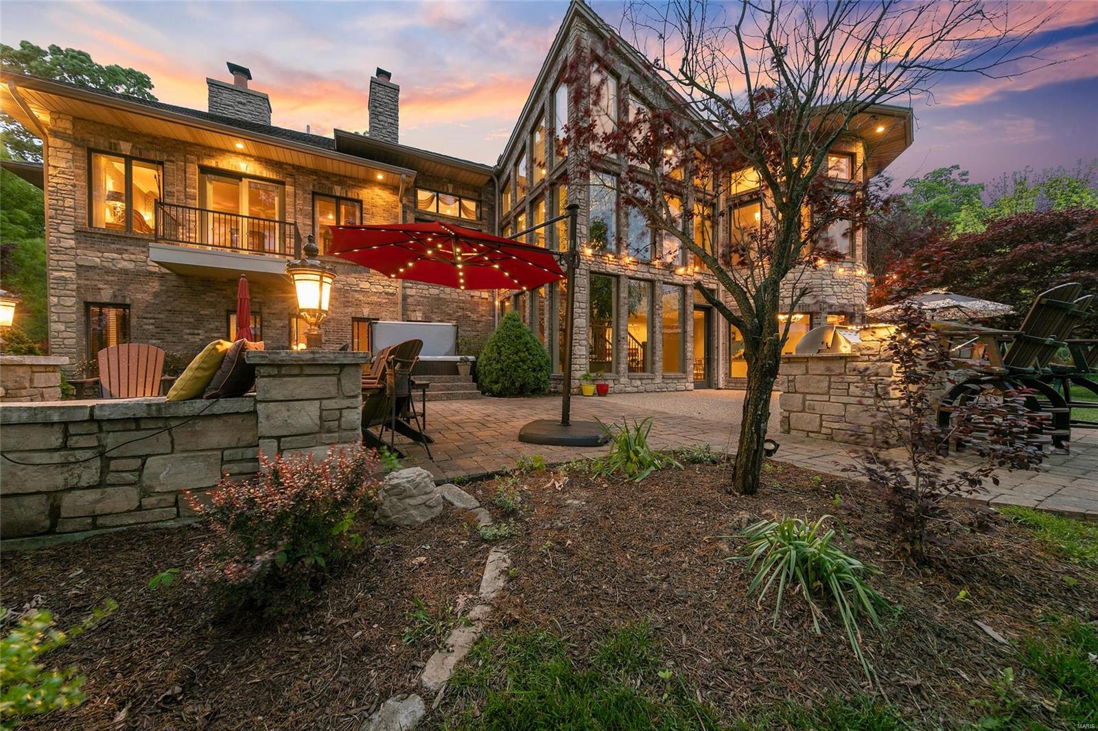 Summit Estate - Residential