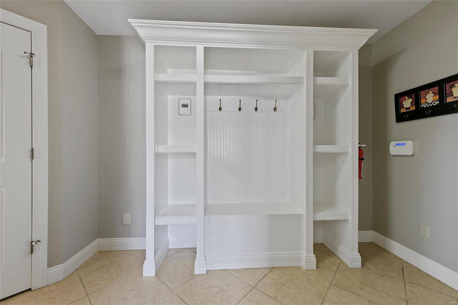 Summit Estate - Residential