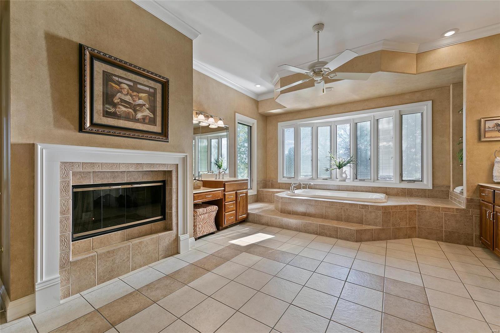 Summit Estate - Residential