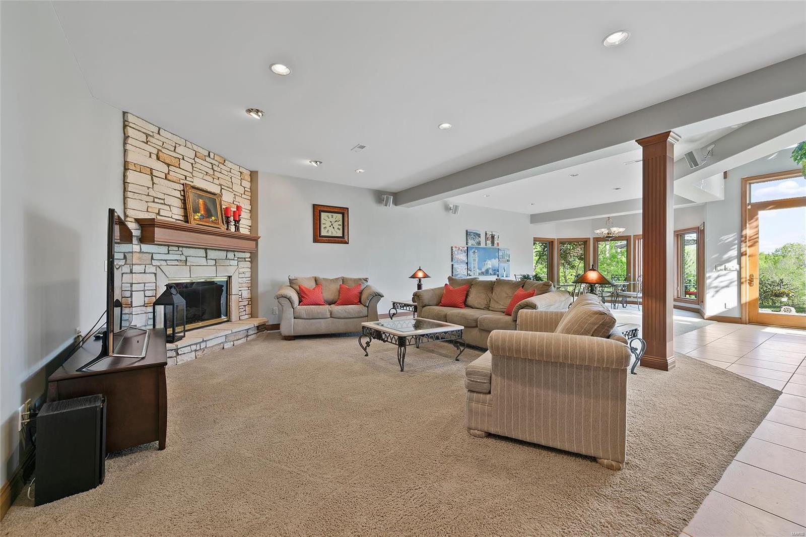 Summit Estate - Residential