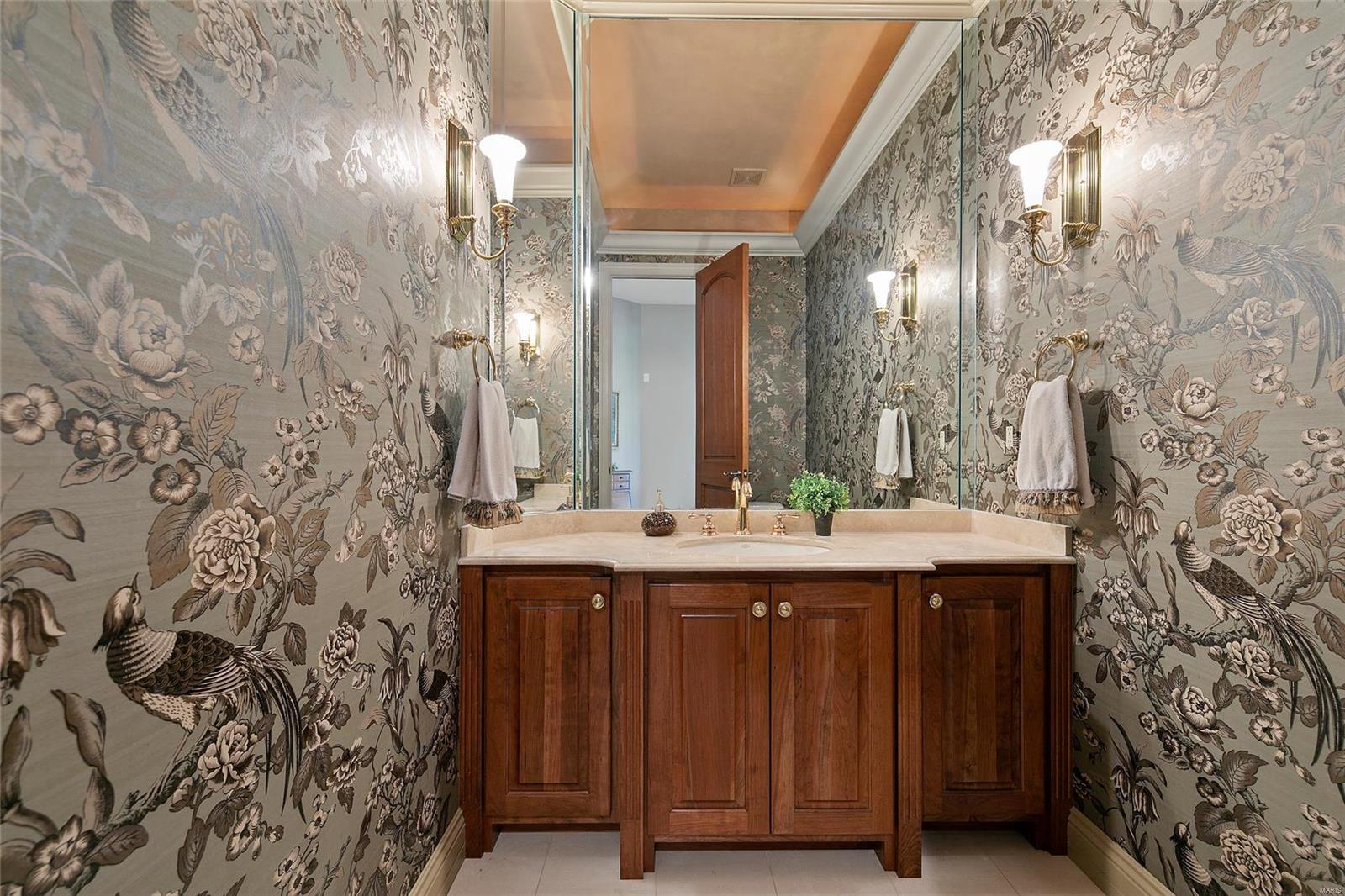 Summit Estate - Residential