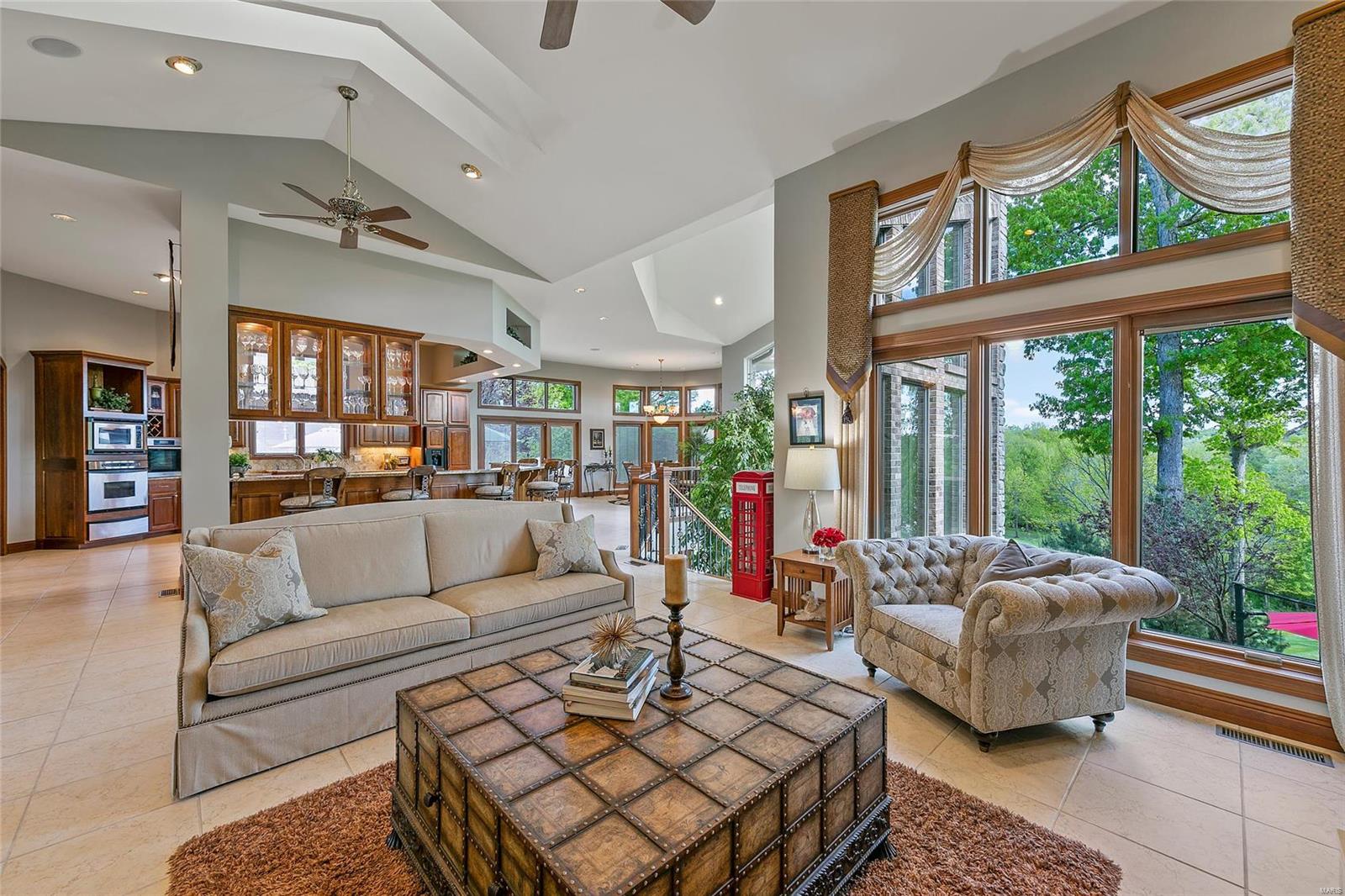 Summit Estate - Residential