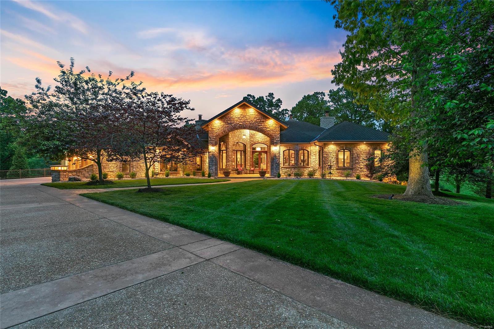 Summit Estate - Residential