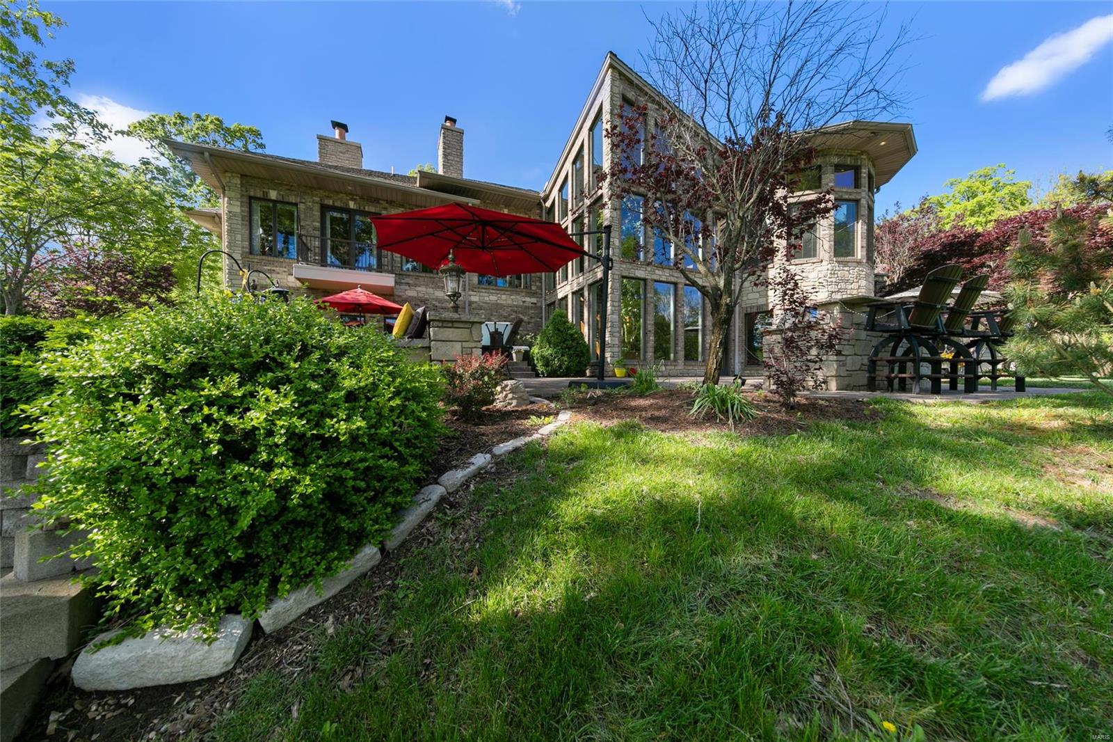 Summit Estate - Residential