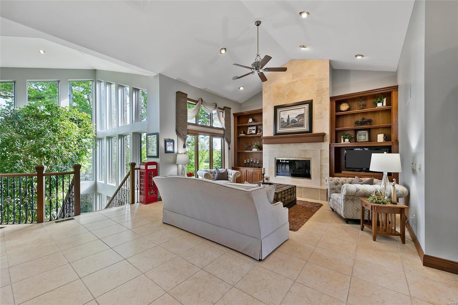 Summit Estate - Residential